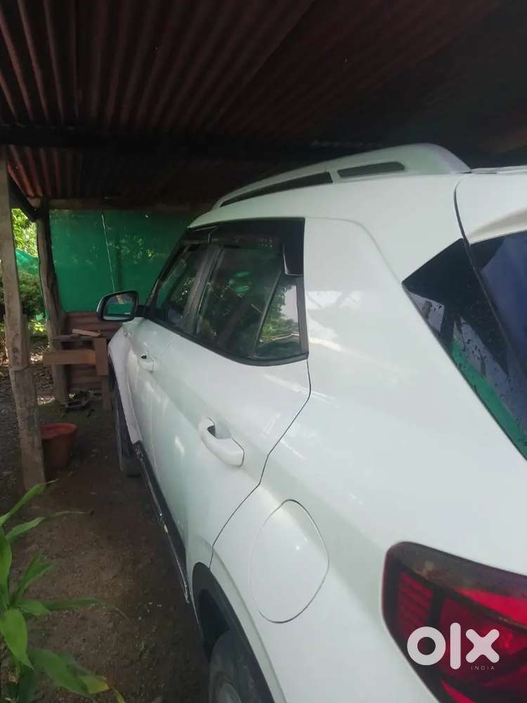 Hyundai Venue S Petrol 2021
