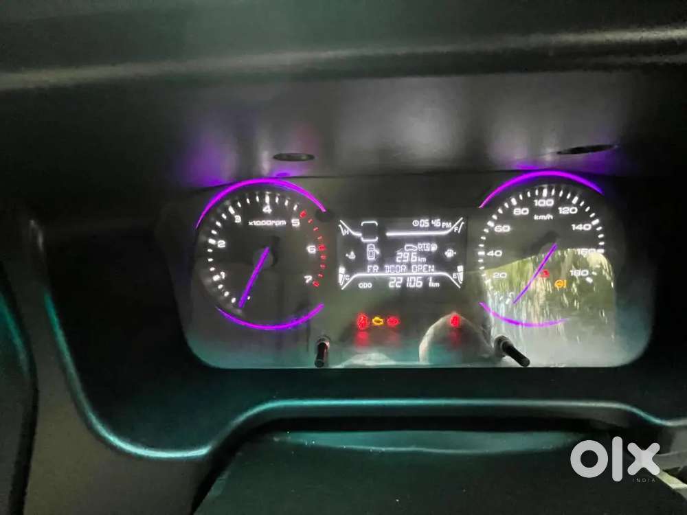 Mahindra Marazzo 2020 Diesel 221000 Km Driven