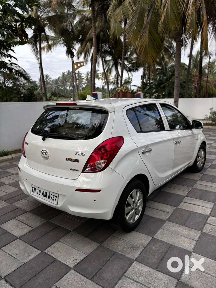 Hyundai I20 Petrol Manual 2013
