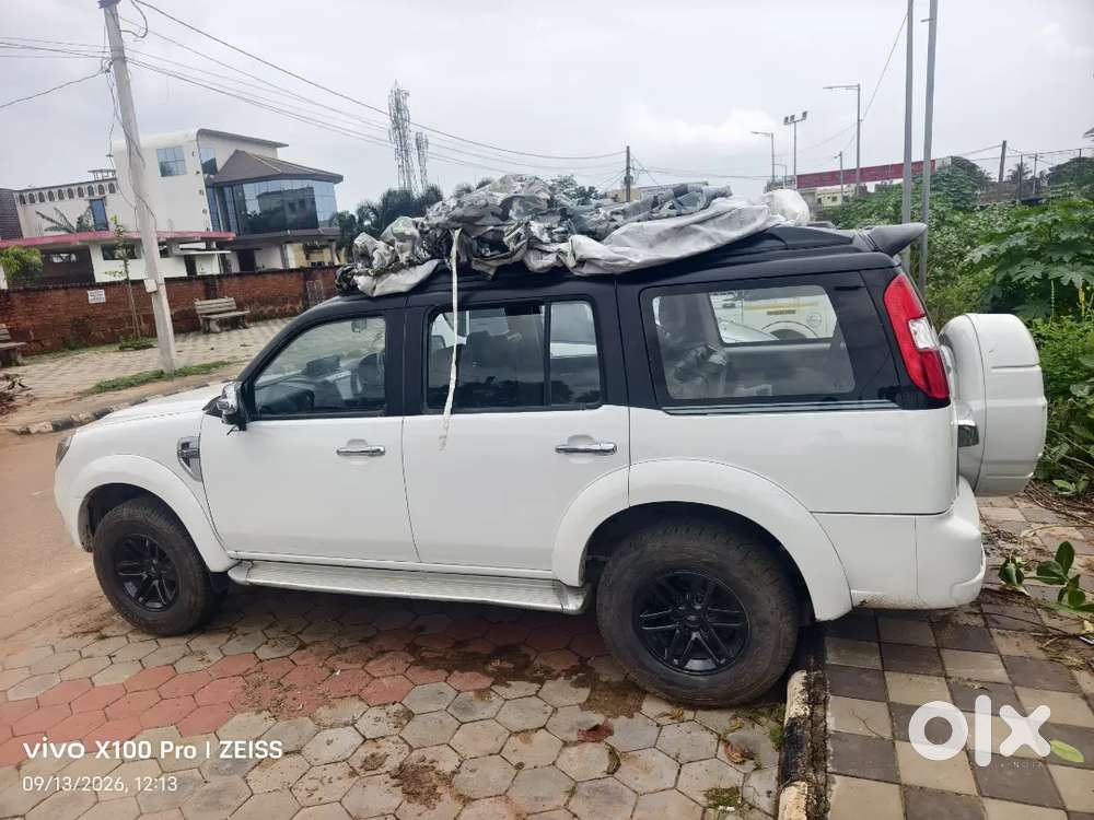 Ford Endeavour 2013 Diesel 103800 Km