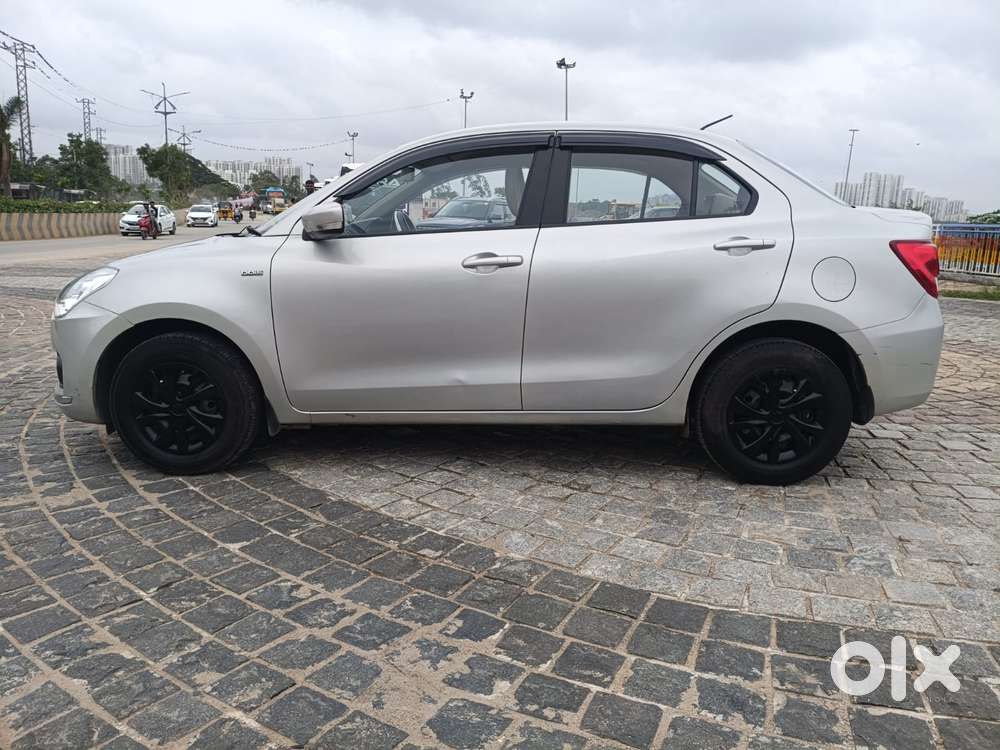 Maruti Suzuki Swift Dzire Amt Vdi, 2017, Diesel