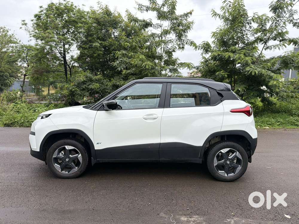 Tata Punch Ev Empowered Plus Lr, 2025, Electric