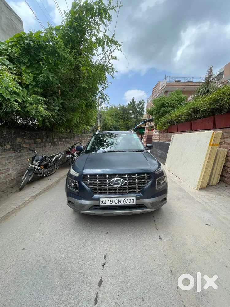 Hyundai Venue 1.0 Turbo Sx+ Dct 2019  Single Owner  ₹9 Lakh