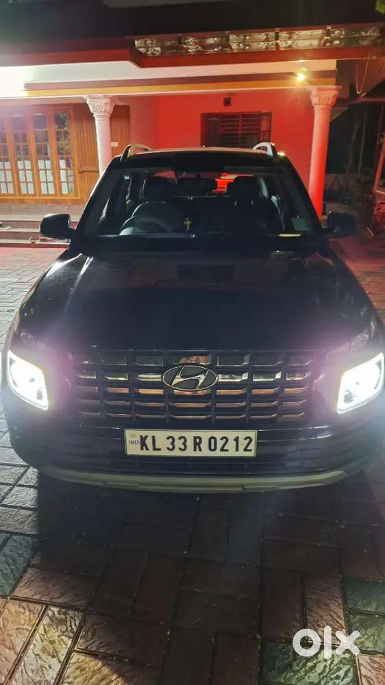 Hyundai Venue 2024 Petrol Turbo Good Condition