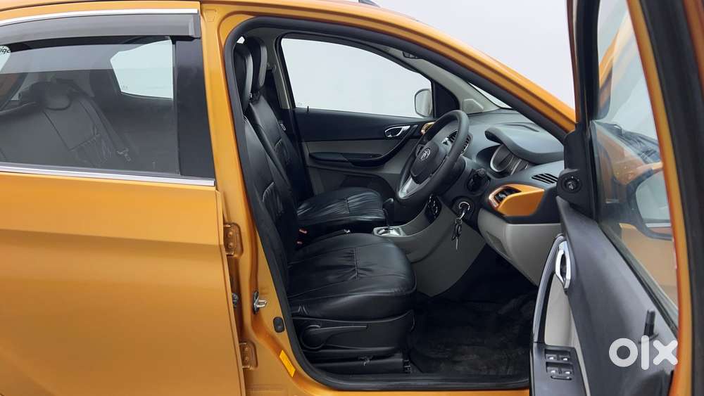 Tata Tiago Xza, 2017, Petrol