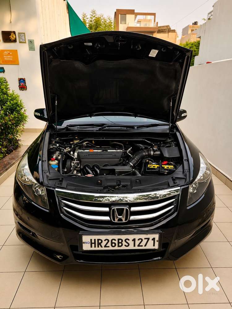 Honda Accord 2.4 Elegance Manual, 2012, Petrol