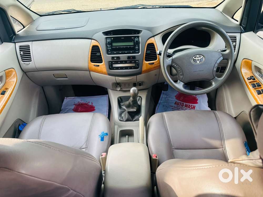 Toyota Innova 2.5 V 7 Str, 2011, Diesel