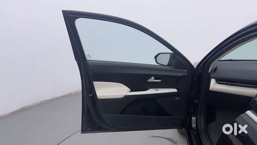 Hyundai Verna 1.5 Sx (o) Turbo Petrol Mt, 2025, Petrol