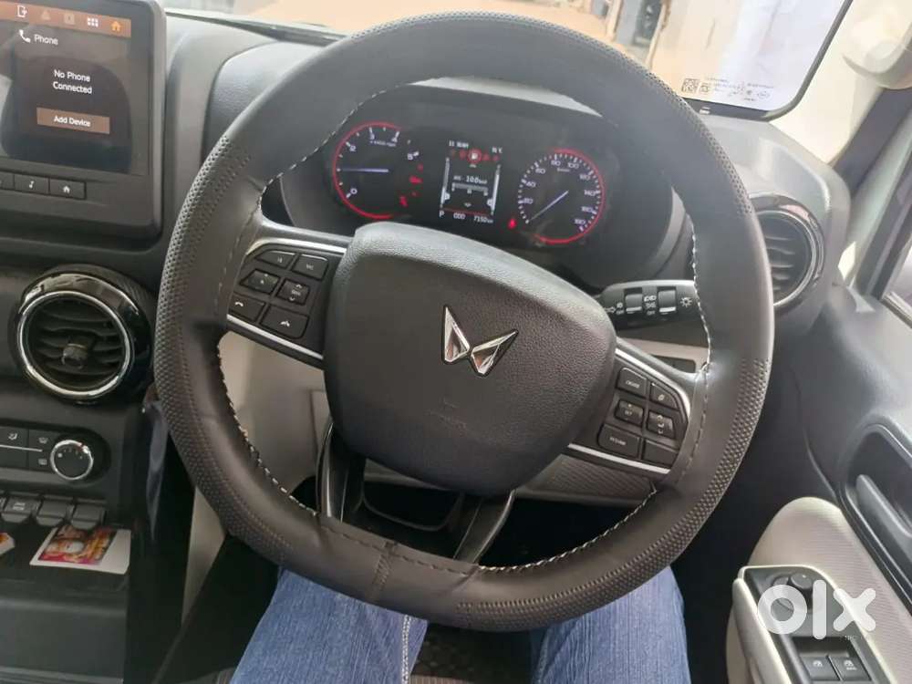 Thar Roxx Mx3 At With Mahindra Alloys