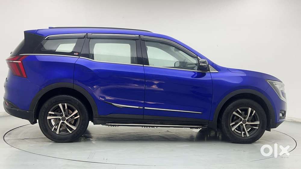 Mahindra Xuv700 2.0 Ax 5 Petrol Mt Str, 2021, Petrol