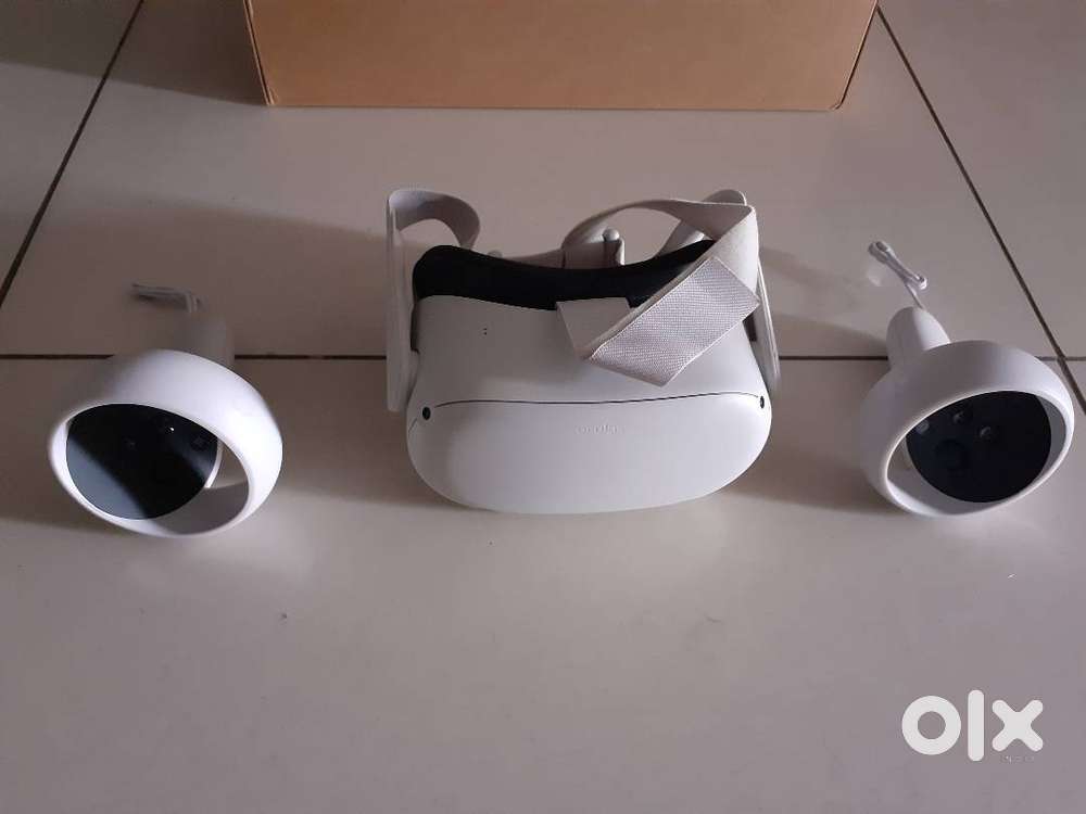 Oculus Quest 2 Advanced All-In-One Virtual Reality Headset (64GB