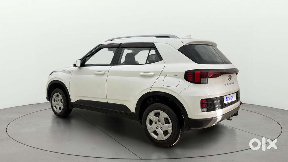 Hyundai Venue [2022-ongoing] 1.2 S, 2023, Petrol
