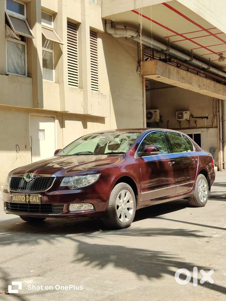 Skoda Superb 1.8 Elegance Tsi At, 2011, Petrol