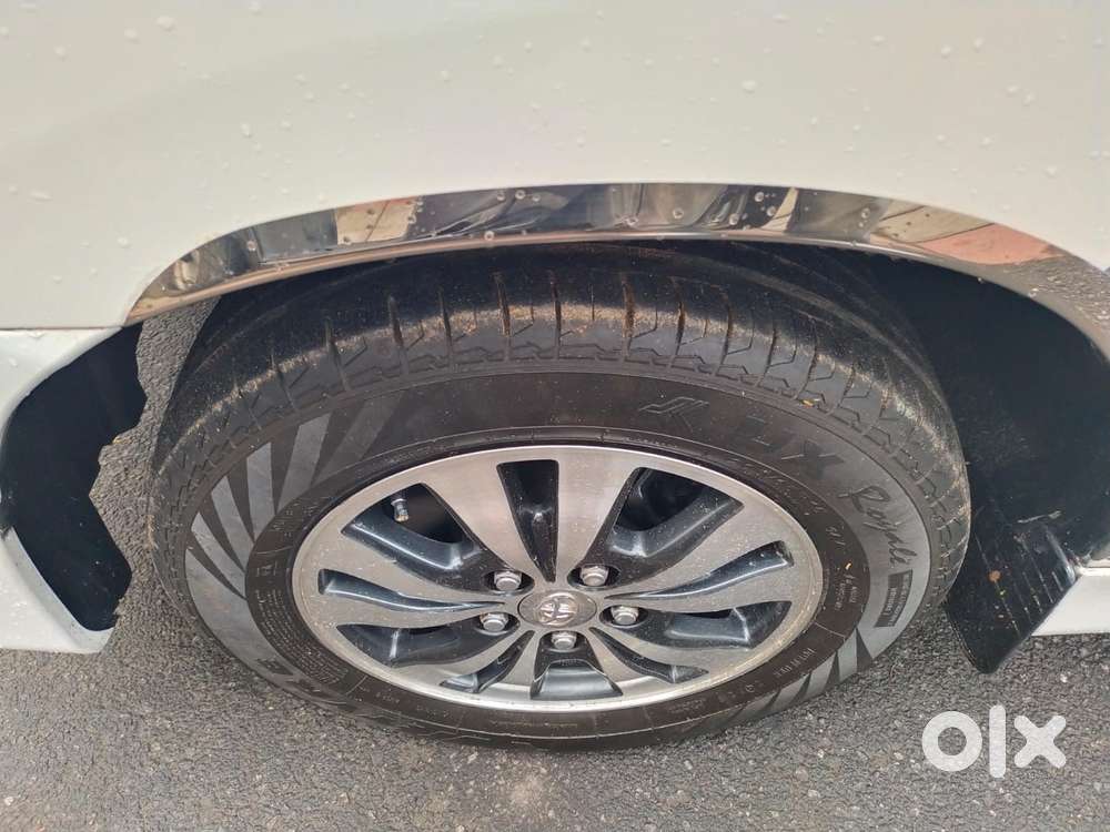 Toyota Innova 2.5 Zx 7 Str Bs-iv, 2015, Diesel