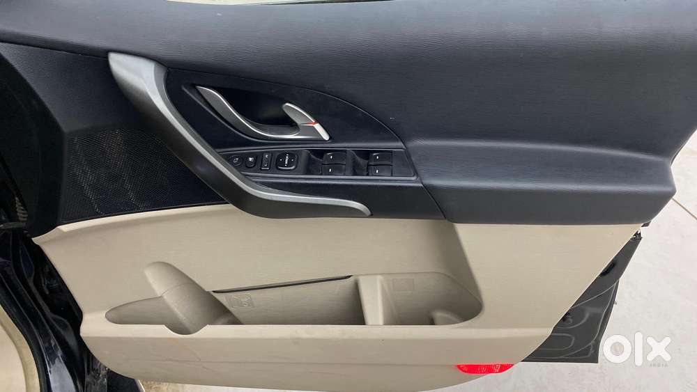Mahindra Xuv500 W10 At, 2016, Diesel