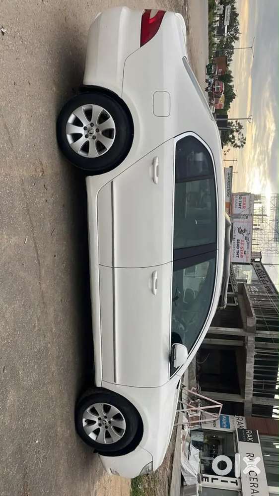 Skoda Superb Elegance 2010 Automatic Year