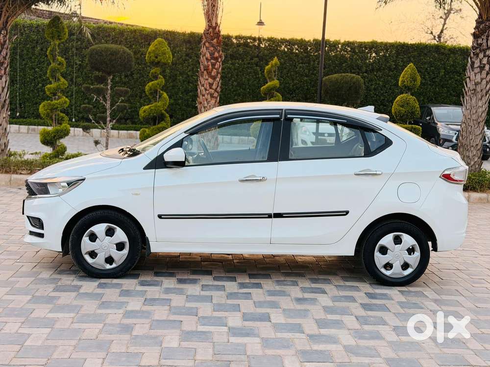 Tata Tigor Xe, 2020, Petrol