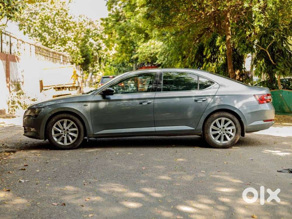 Skoda Superb Lk 1.8 Tsi At, 2017, Petrol