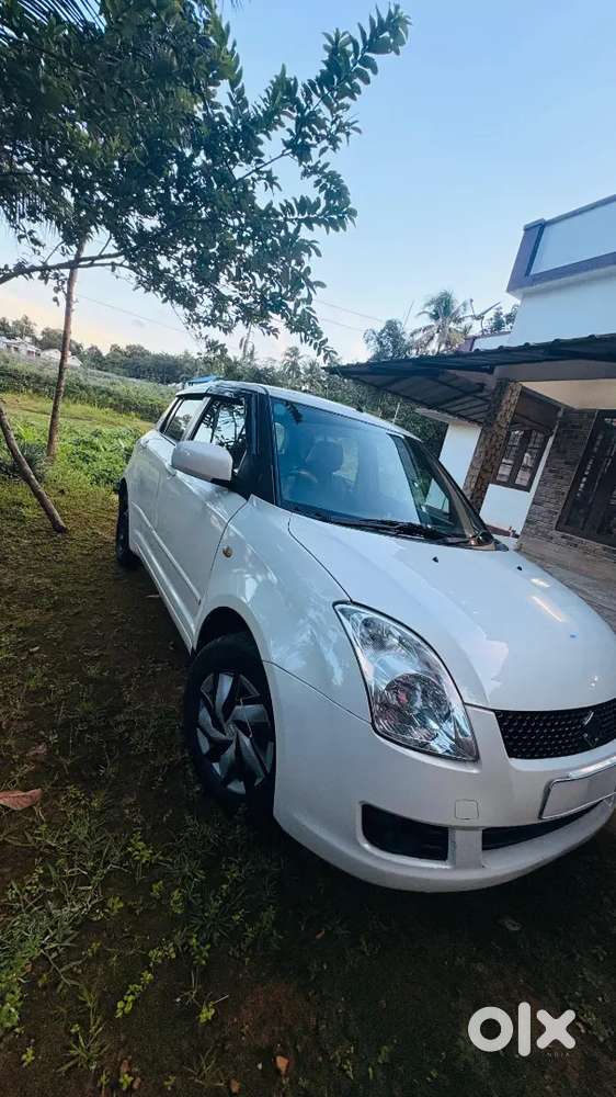 Maruti Suzuki Swift 2010 Year