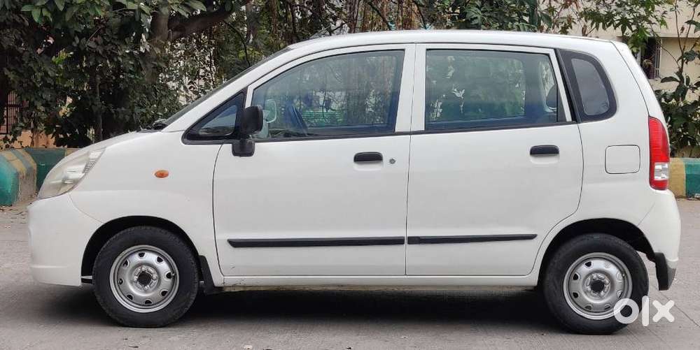 Maruti Suzuki Zen Estilo Lxi Bs Iv, 2011, Petrol