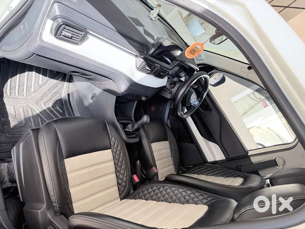 Tata Punch Pure 2023 Cng