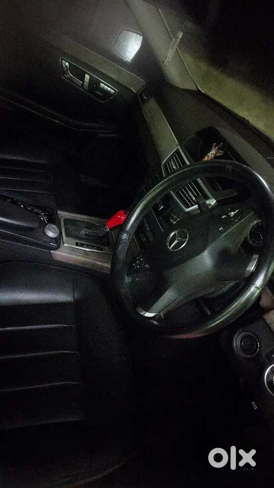 Mercedes-benz E-class 2011 Petrol