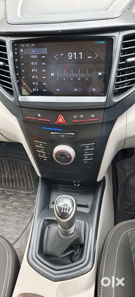 Mahindra Xuv300 W4, 2023, Petrol