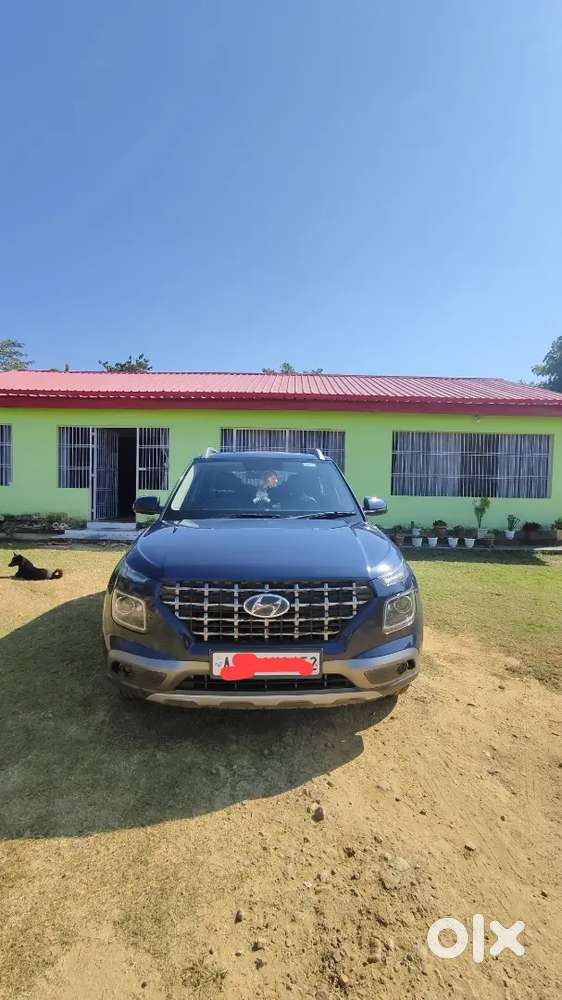 Hyundai Venue 2022 Petrol 80000 Km Driven