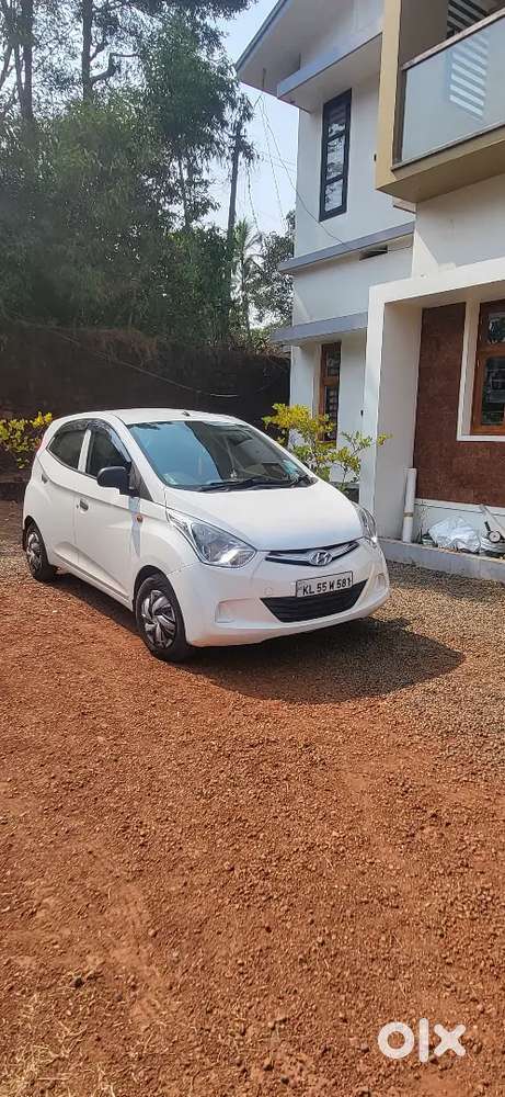 Hyundai Eon 2017 Petrol 51000 Km Driven  4new Tyre