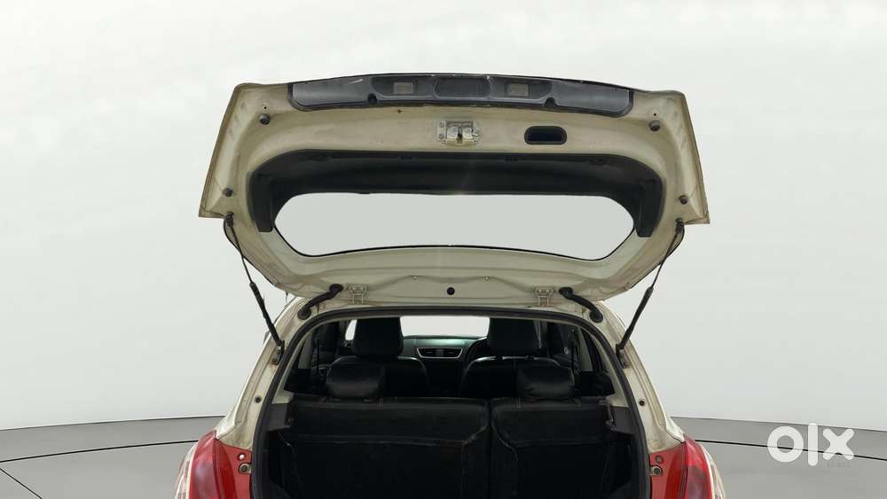 Maruti Suzuki Swift Vxi, 2015, Petrol