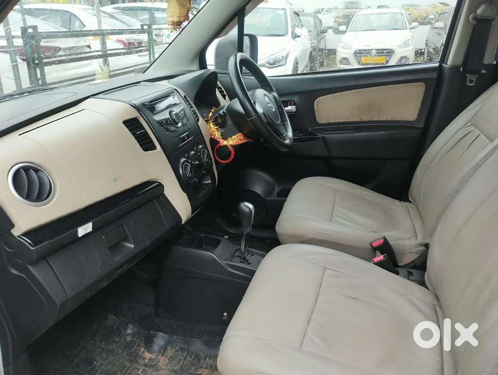 Maruti Suzuki Wagon R Vxi Amt1.2, 2017, Petrol