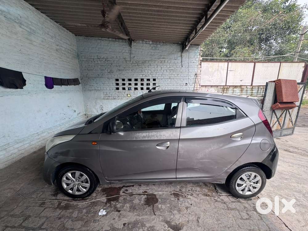 Hyundai Eon Magna 2012