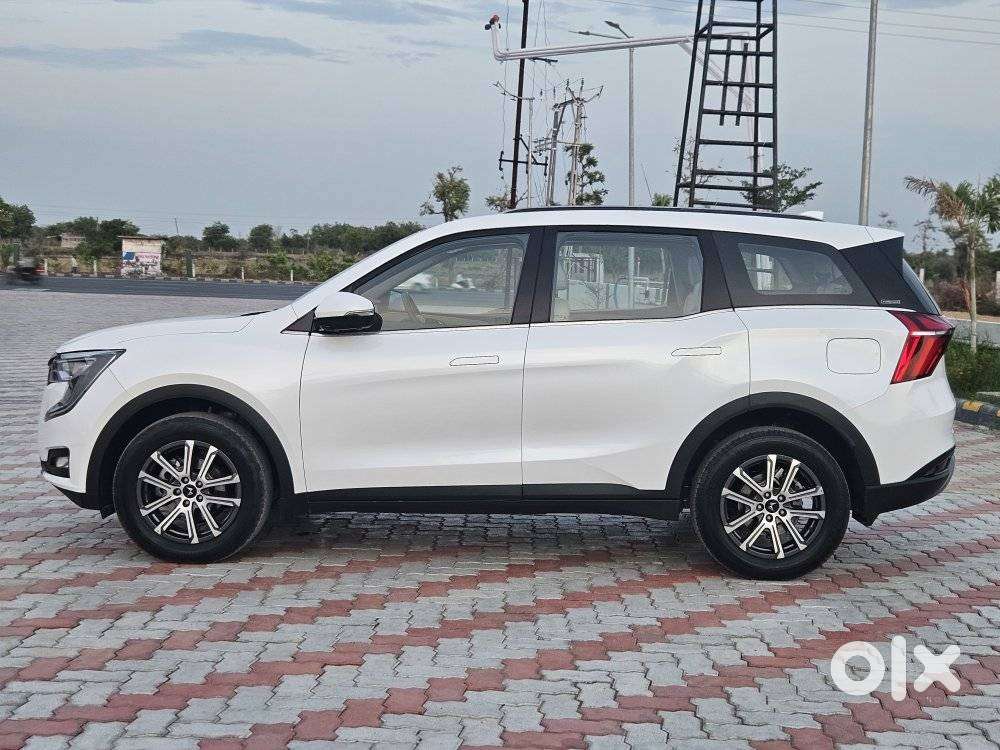 Mahindra Xuv700 2.2 Ax 7 Diesel Mt Luxury Pack Str, 2025, Diesel