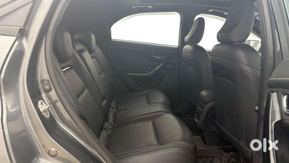 Tata Nexon Fearless Plus (ps) 1.2 Icng 6mt Red Dark Edition, 2024, C..