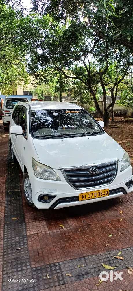 Toyota Innova G2