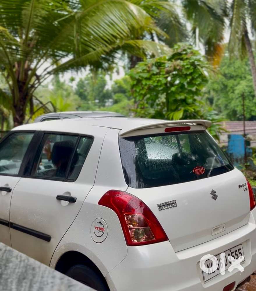 Maruti Suzuki Swift Petrol 2011