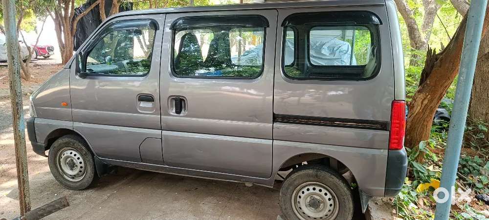 Maruti Suzuki Eeco 2023 Petrol Well Maintained