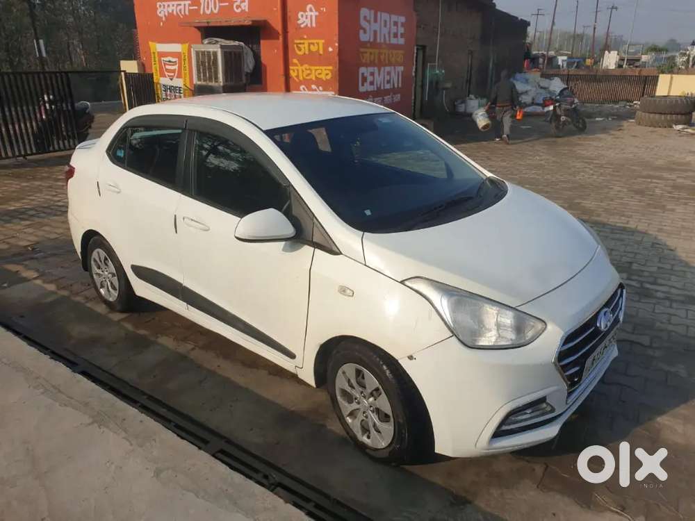 Hyundai Xcent Car