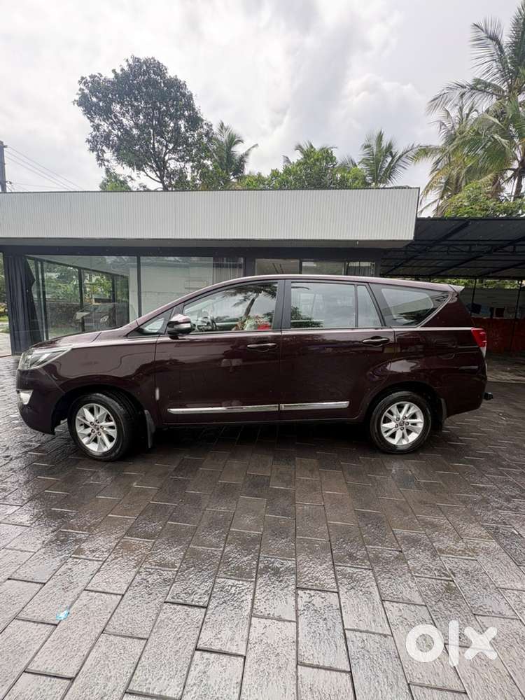 Toyota Innova Crysta Diesel 2016