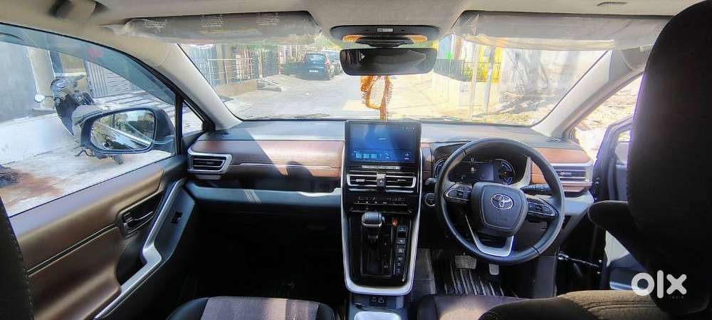 Toyota Innova Hycross 2.0 Vx (o) Hybrid 7 Str, 2025, Cng & Hybrids