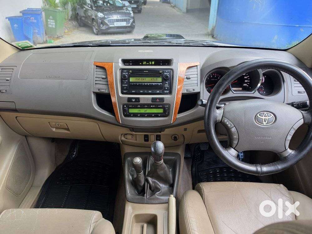 Toyota Fortuner 3.0 4x4 Manual, 2011, Diesel