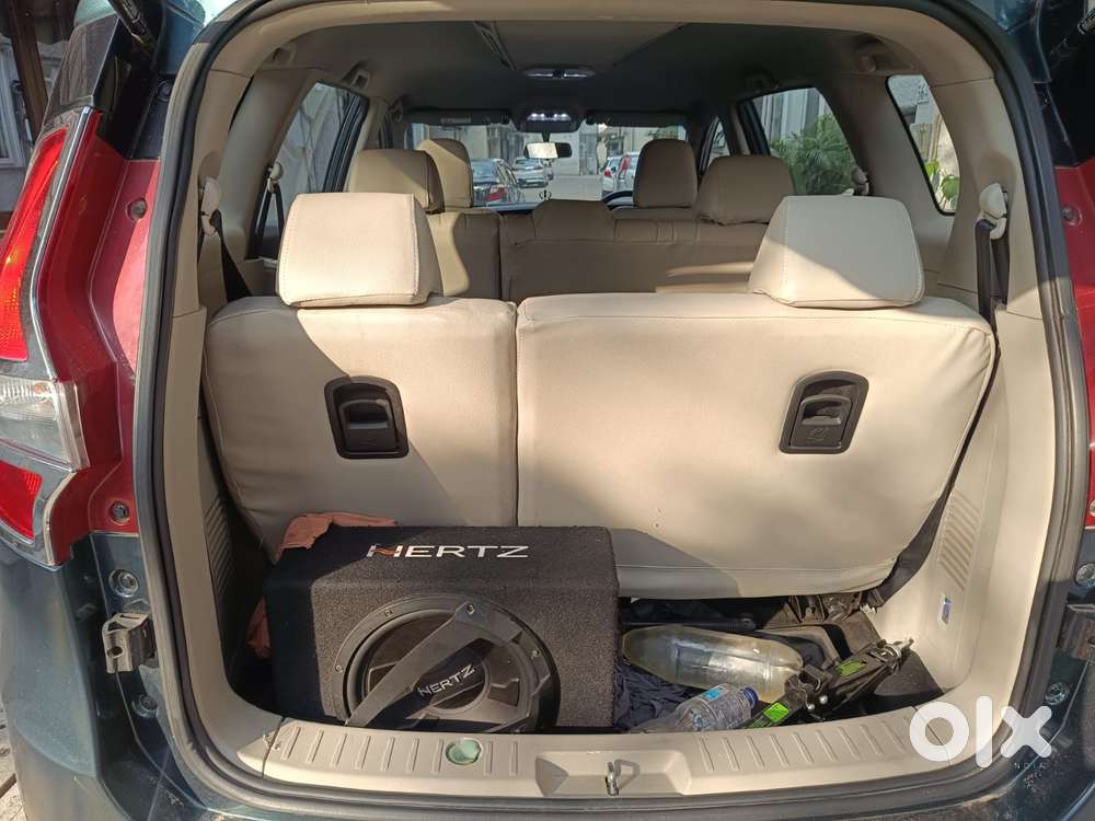 Mahindra Marazzo M6, 2018, Diesel