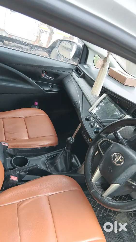 Toyota Innova Crysta 2017 Diesel 96000 Km Driven
