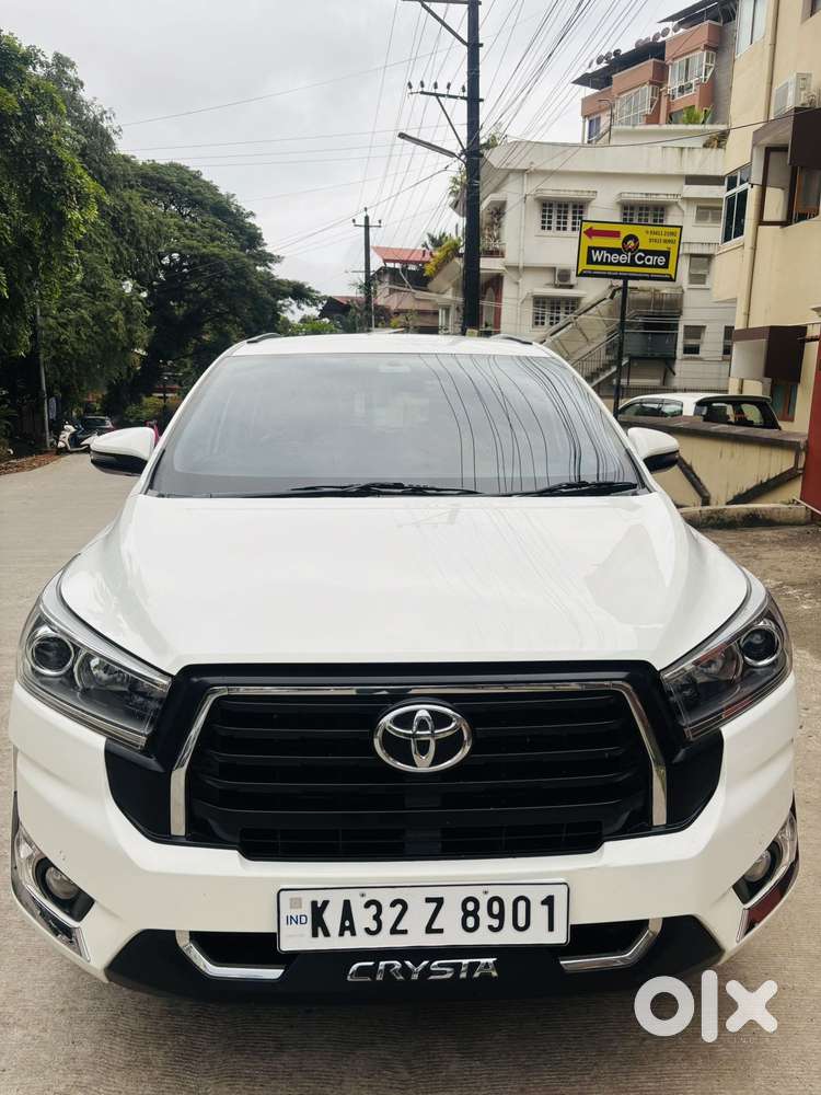 Toyota Innova Crysta 2.7v Mt, 2024, Diesel
