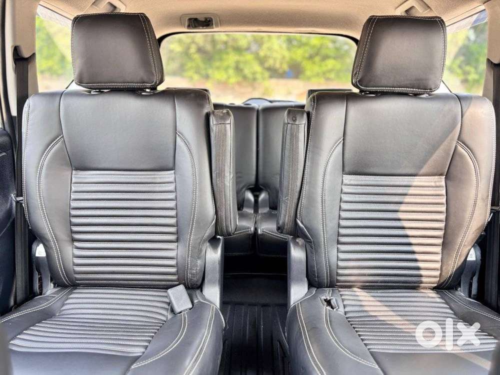 Toyota Innova Crysta 2.4 G Mt, 2025, Diesel
