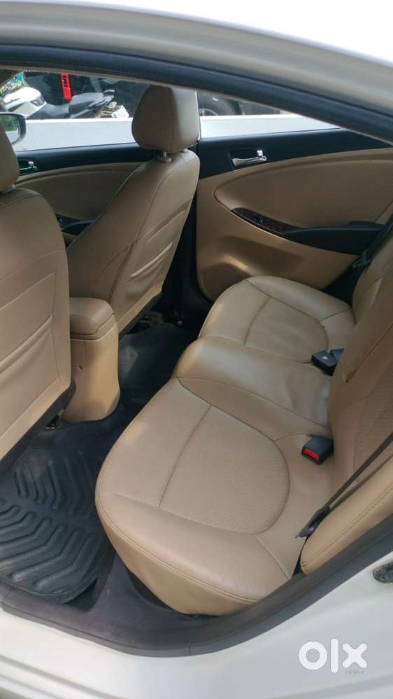 Hyundai Fluidic Verna 2013 Petrol 140000 Km Driven