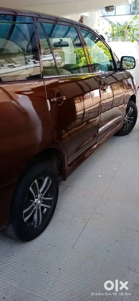 Toyota Innova (diesel) – Rc Valid Till 2031