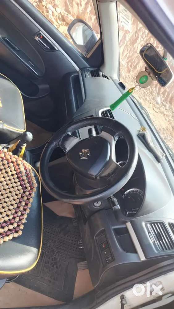 Maruti Suzuki Swift Vdi (2015)