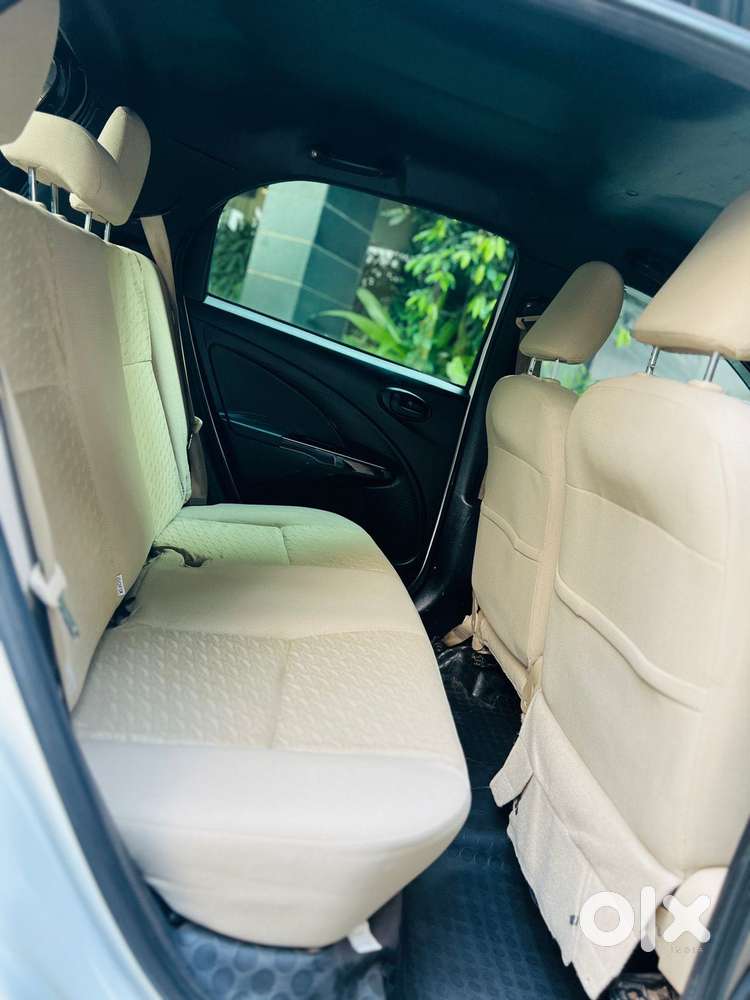 Toyota Etios Liva Vxd Dual Tone, 2018, Diesel