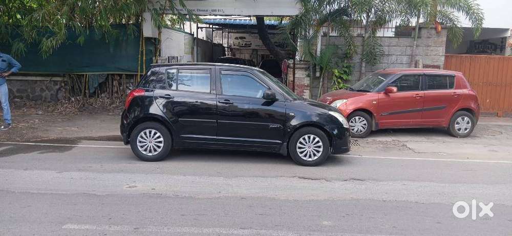Maruti Suzuki Swift Vxi + Manual, 2006, Petrol